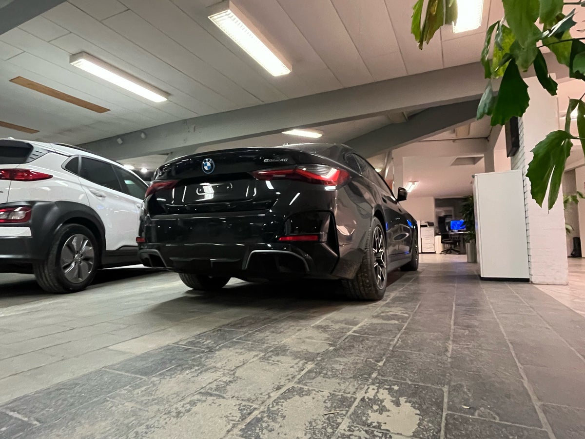 BMW i4 xDrive40 M-Sport billede 2