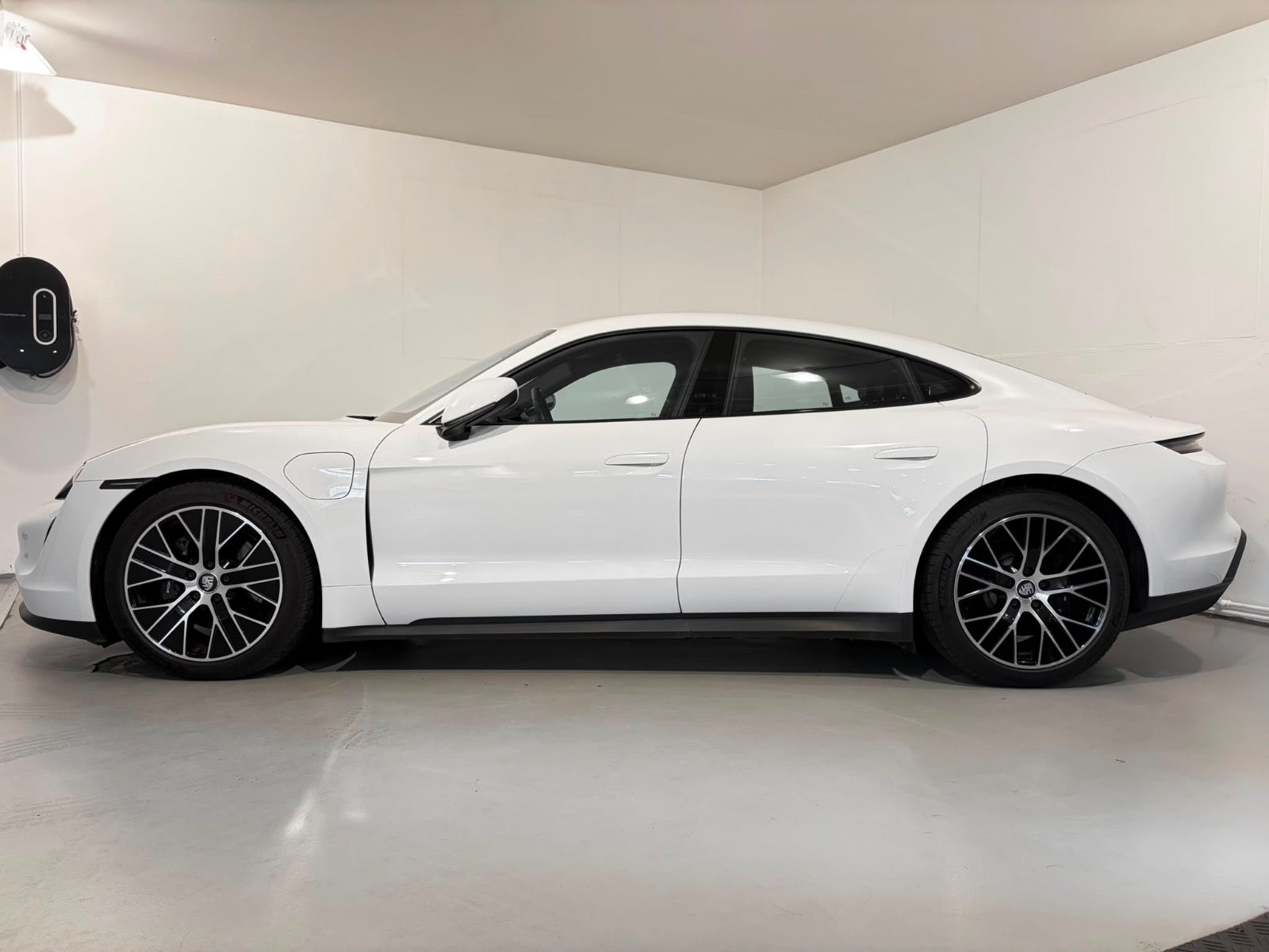 Porsche – Taycan