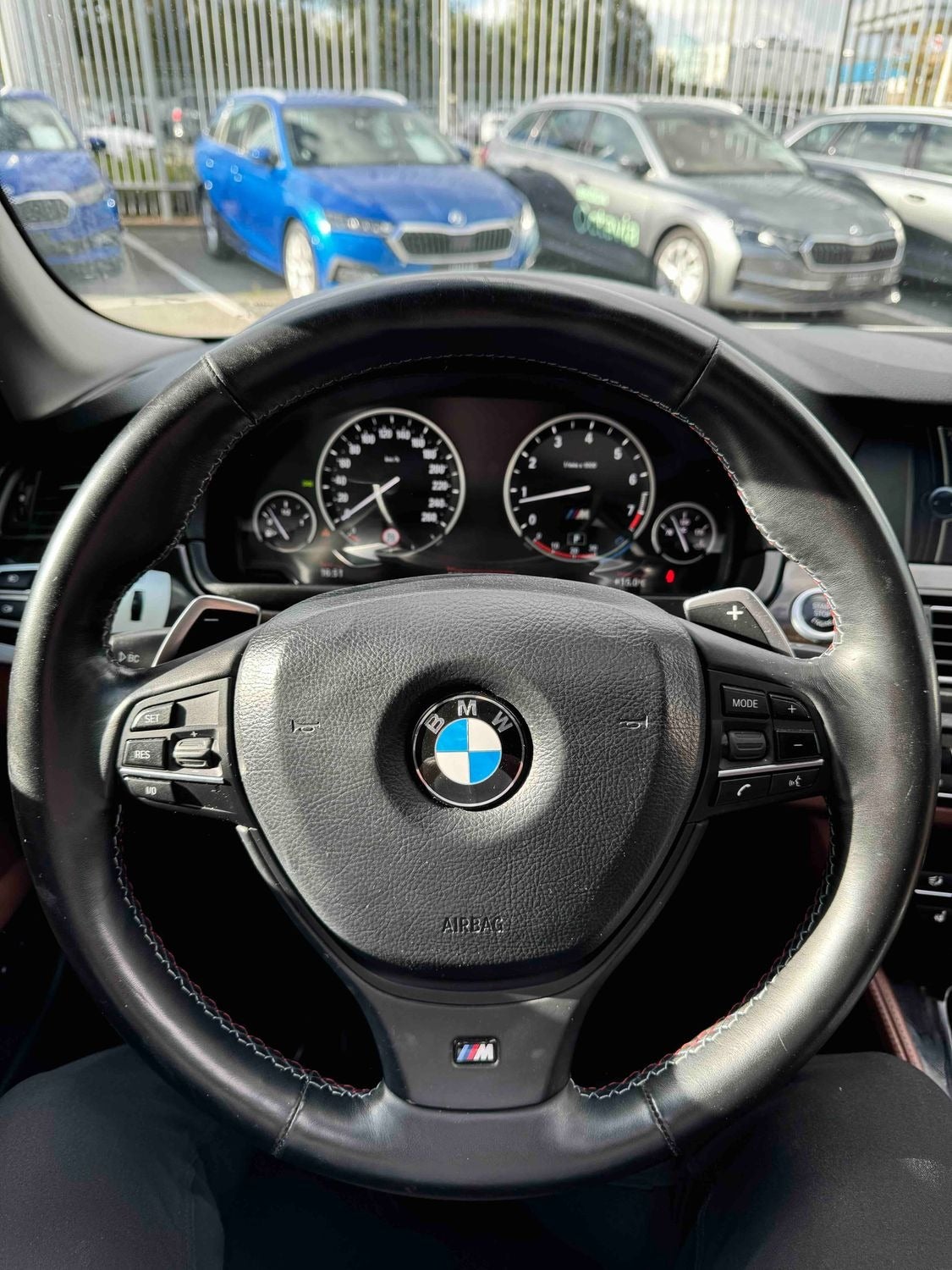 BMW 528i 2011