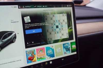 Tesla Model Y Long Range AWD