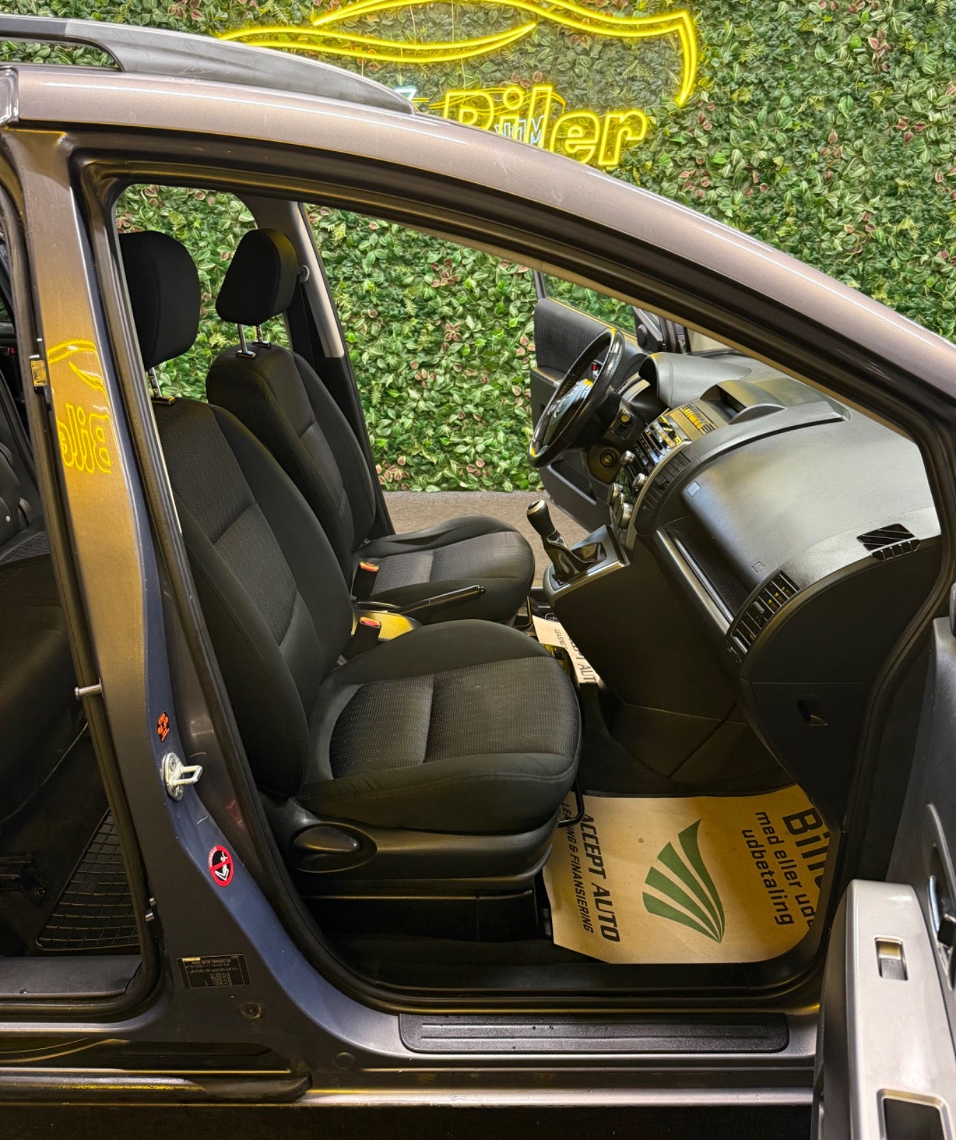 Billede af Mazda 5 2,0 Advance 7prs