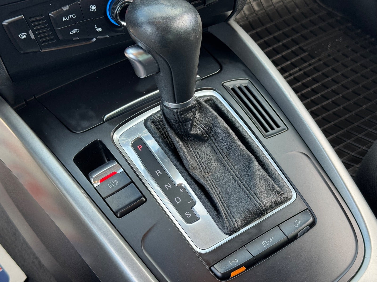 Billede af Audi Q5 3,0 TDi 240 quattro S-tr. Van
