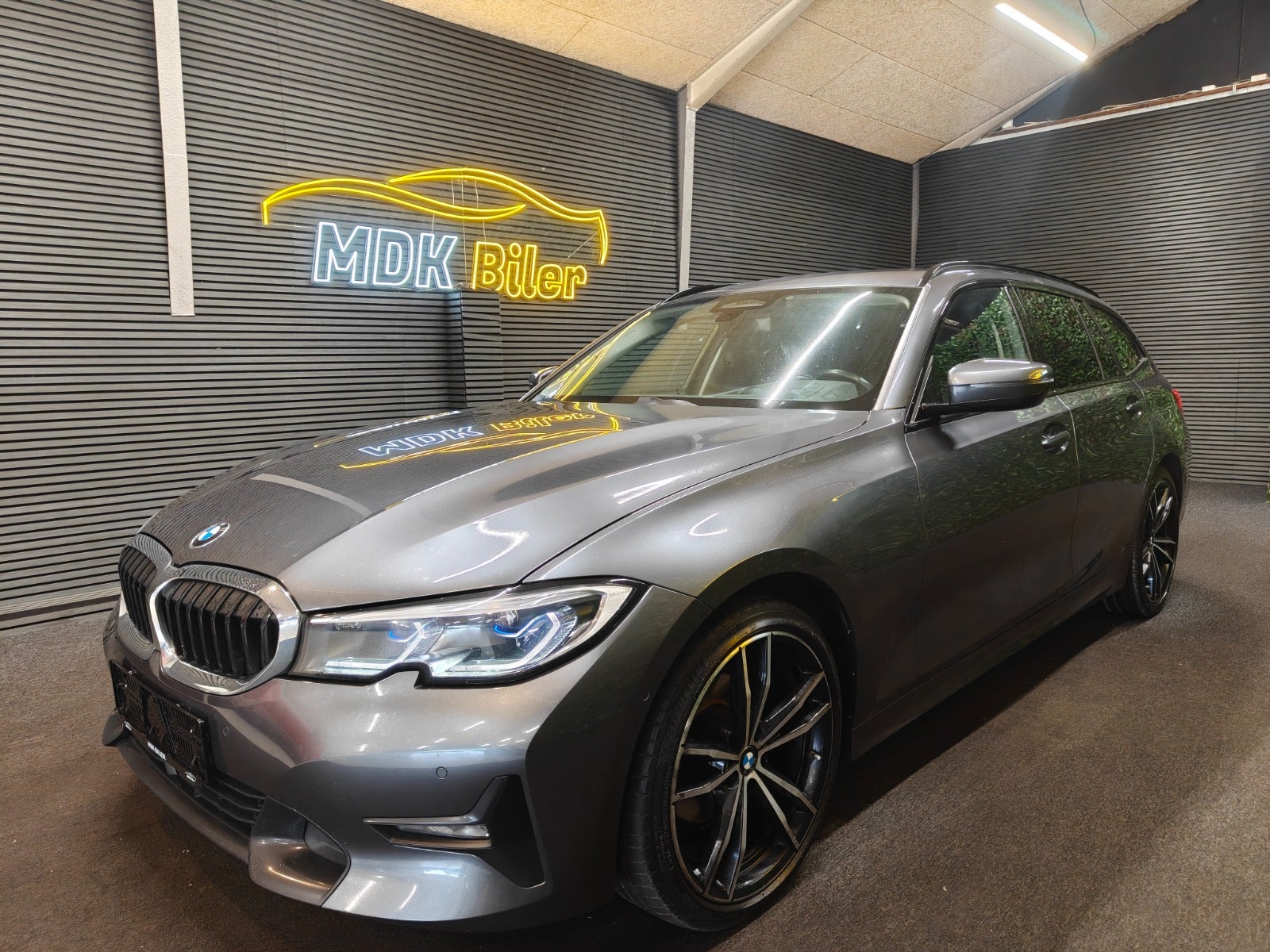 Billede af BMW 320d 2,0 Sport Line aut.