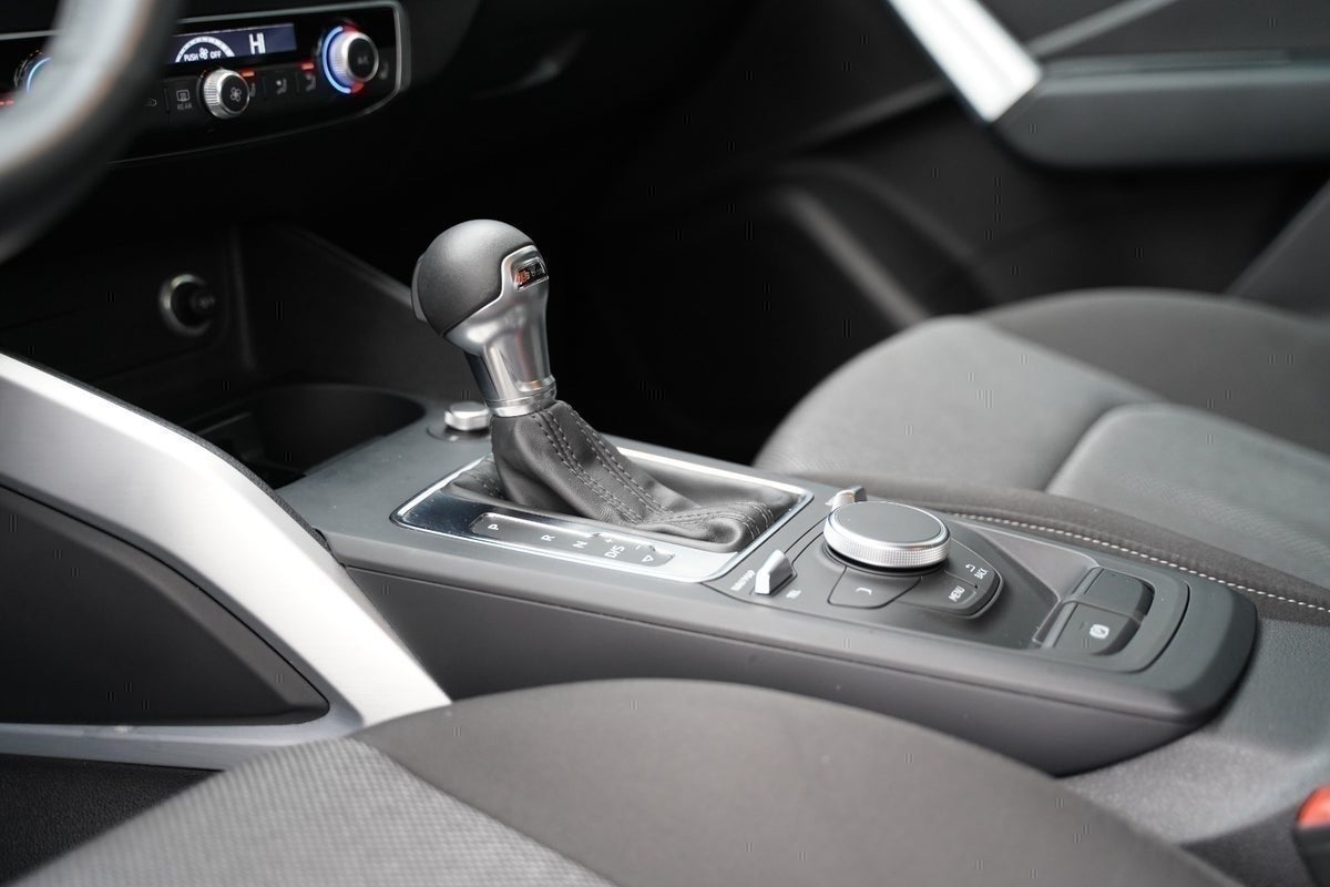 Billede af Audi Q2 35 TDi Sport S-tr.