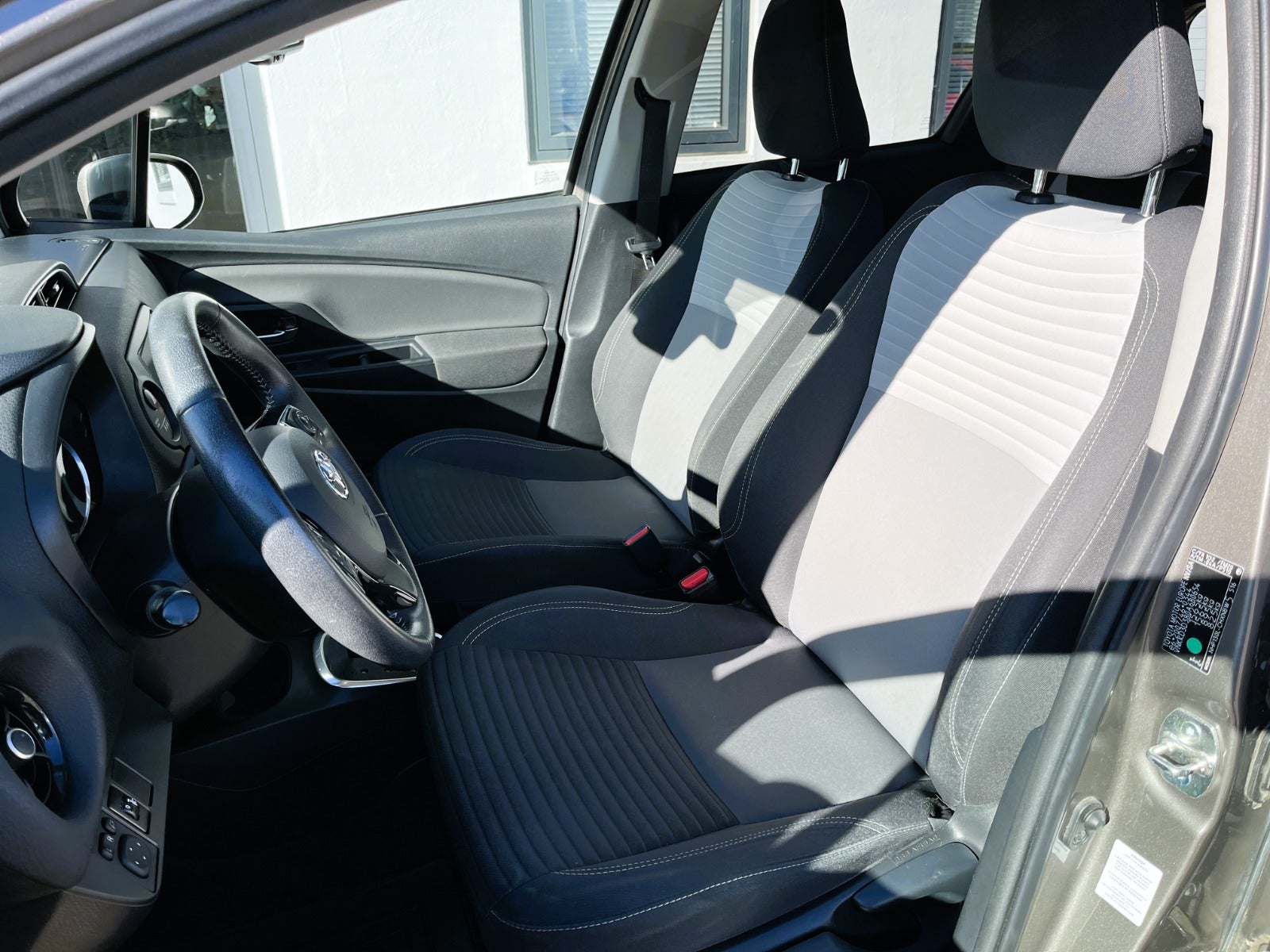 Billede af Toyota Yaris 1,5 Hybrid H2 e-CVT