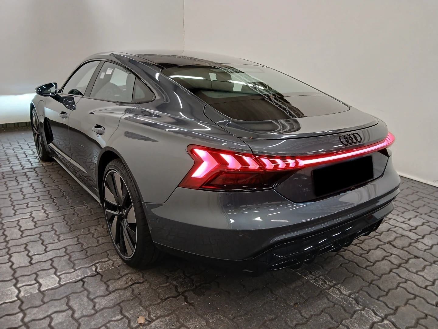 Audi e-tron GT quattro