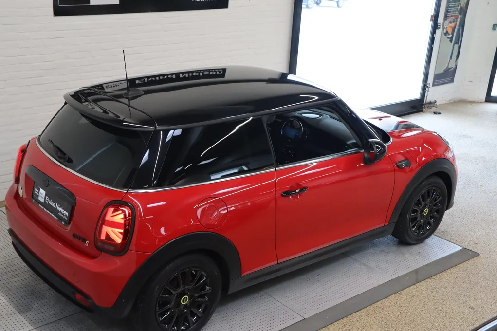 MINI Cooper SE Classic Trim