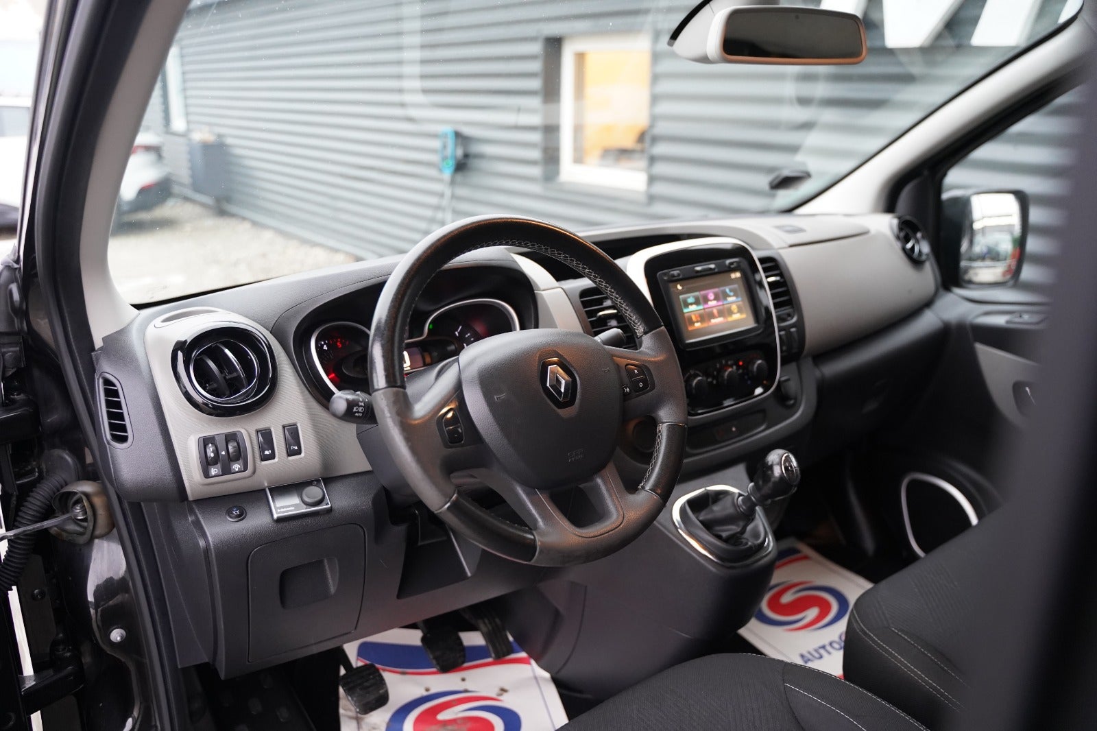 Billede af Renault Trafic T29 1,6 dCi 145 L2H1