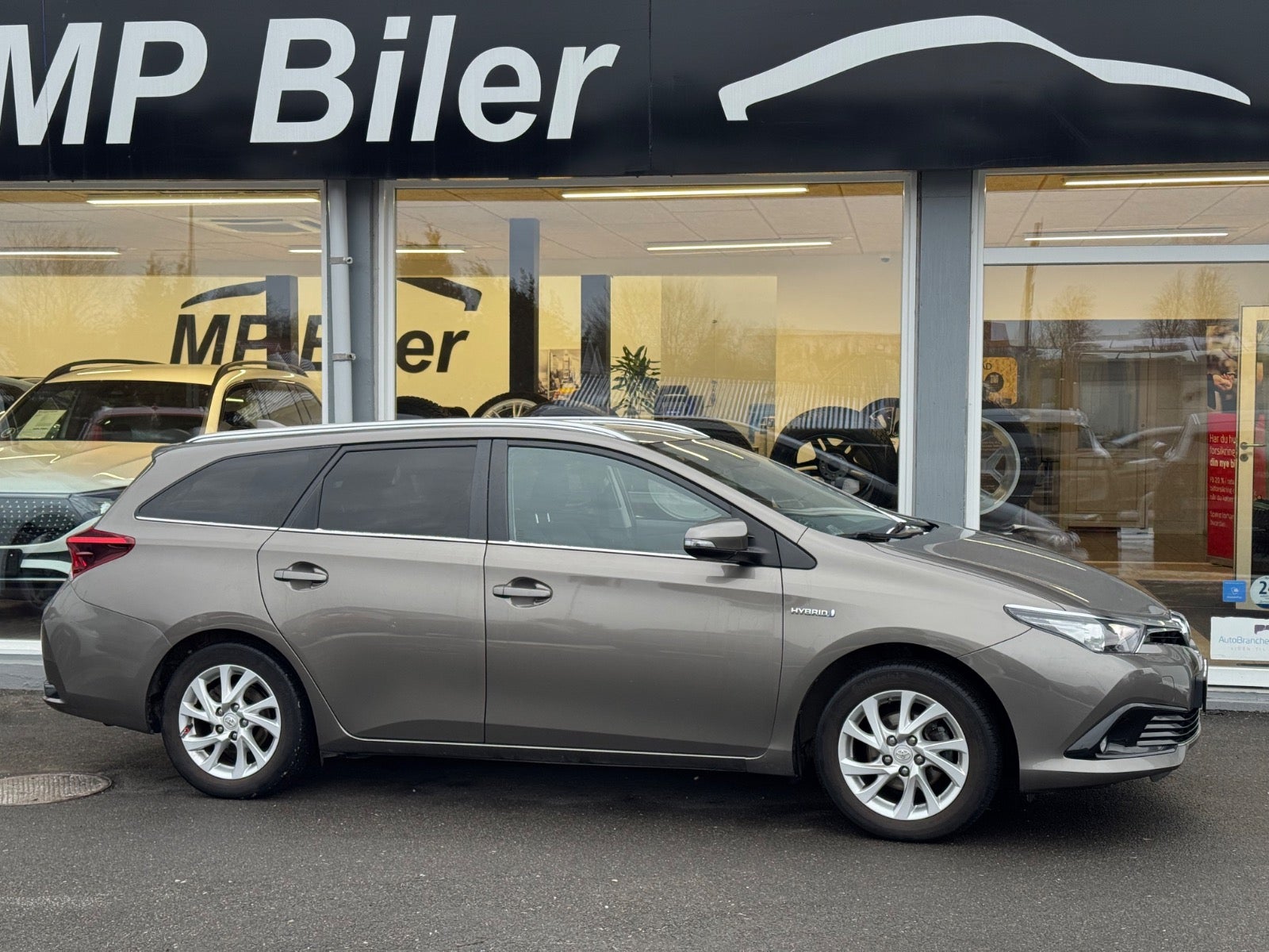 Billede af Toyota Auris 1,8 Hybrid H2 Comfort Touring Sports CVT
