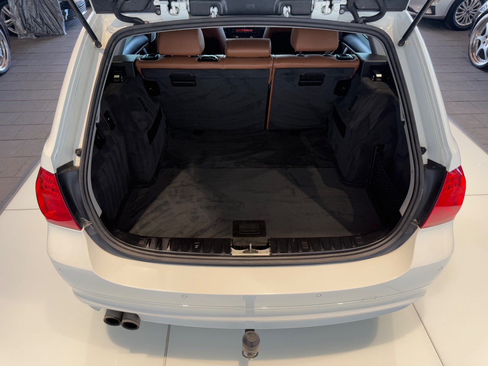 Billede af BMW 325i 3,0 Touring Steptr.