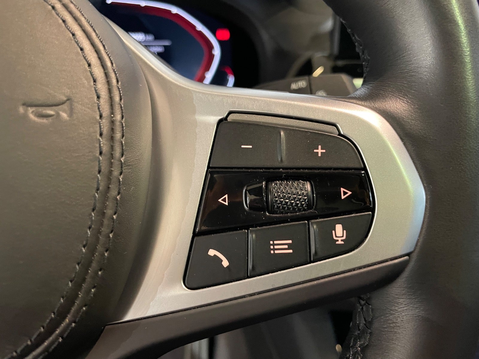 BMW iX3 Charged Plus M-Sport