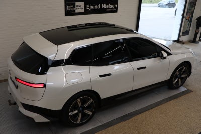 BMW iX xDrive40 Fully Charged