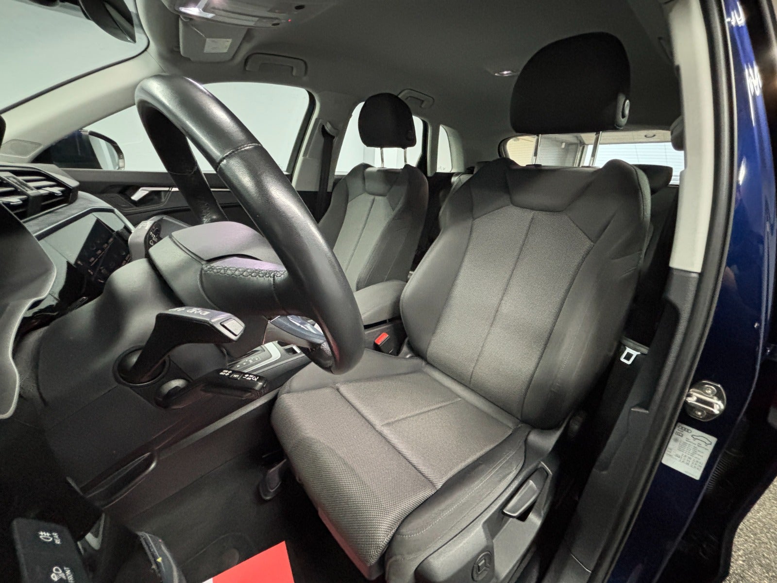 Billede af Audi Q3 45 TFSi e Attitude plus S-tr.