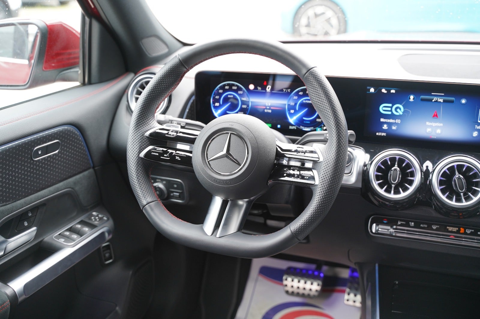 Billede af Mercedes EQB300  AMG Line 4Matic