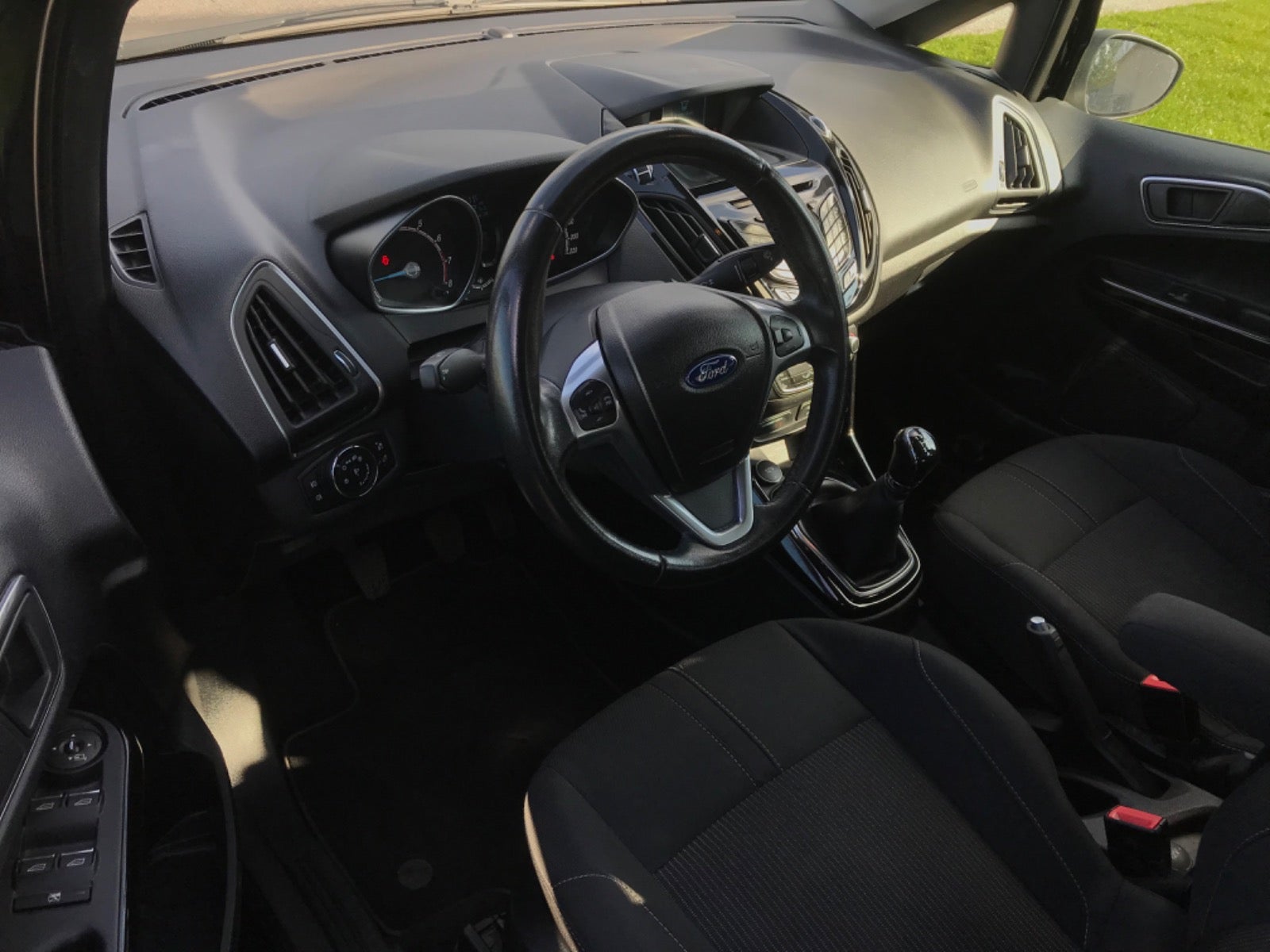 Ford B-MAX SCTi 100 Titanium