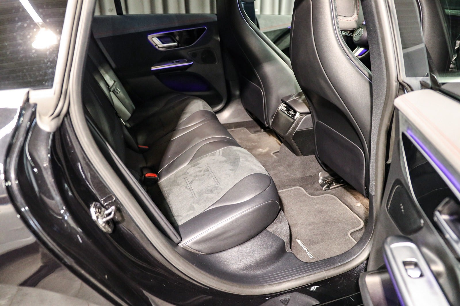 Billede af Mercedes EQE350 AMG Line