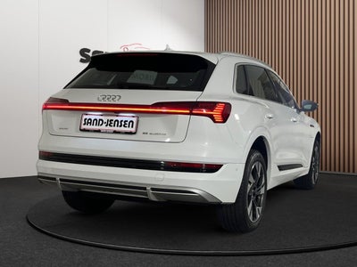 Audi e-tron S-line quattro Van