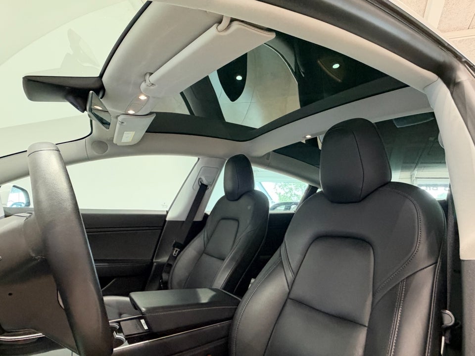 Tesla Model 3, Billede 5