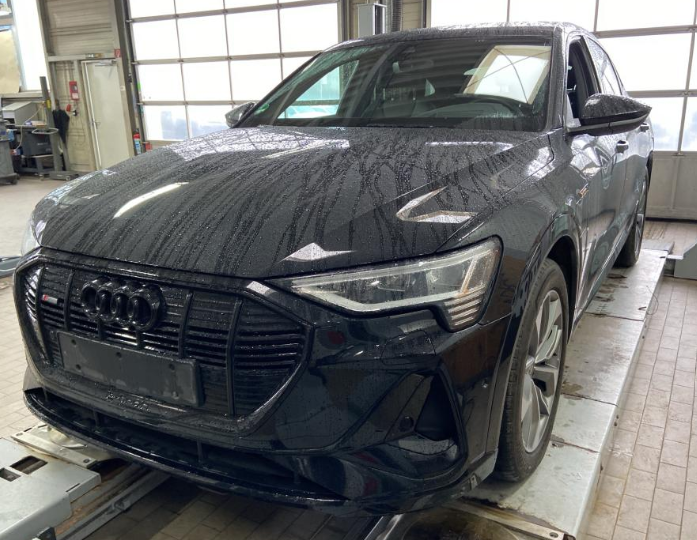 Billede af Audi e-tron 55 S-line Sportback quattro