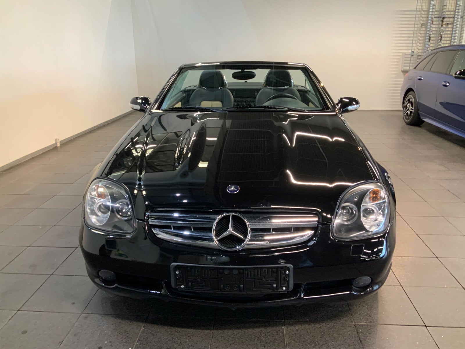 Mercedes-Benz SLK 230