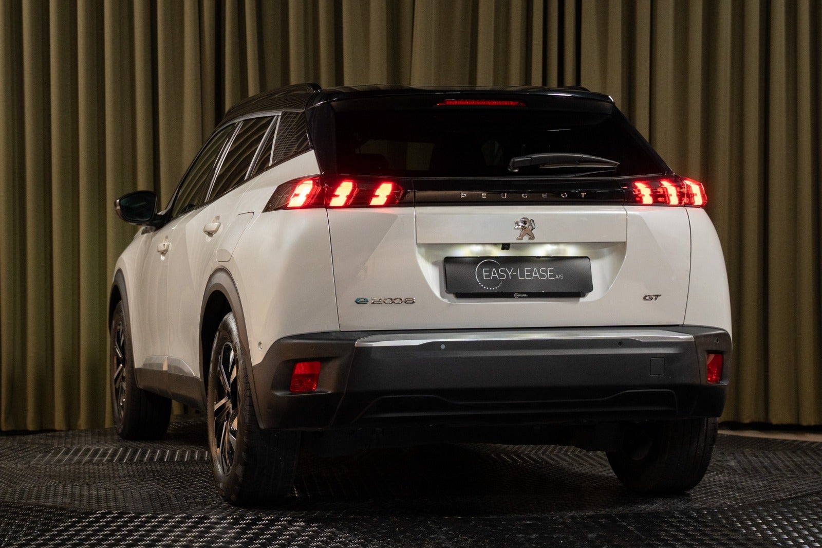 Billede af Peugeot e-2008 50 GT Sky