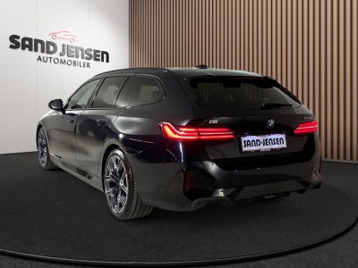 BMW i5 eDrive40 Touring Fully Charged M-Sport Van