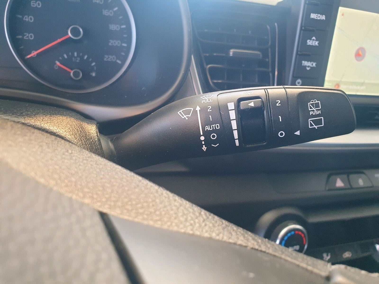 Kia Stonic T-GDi Attraction+