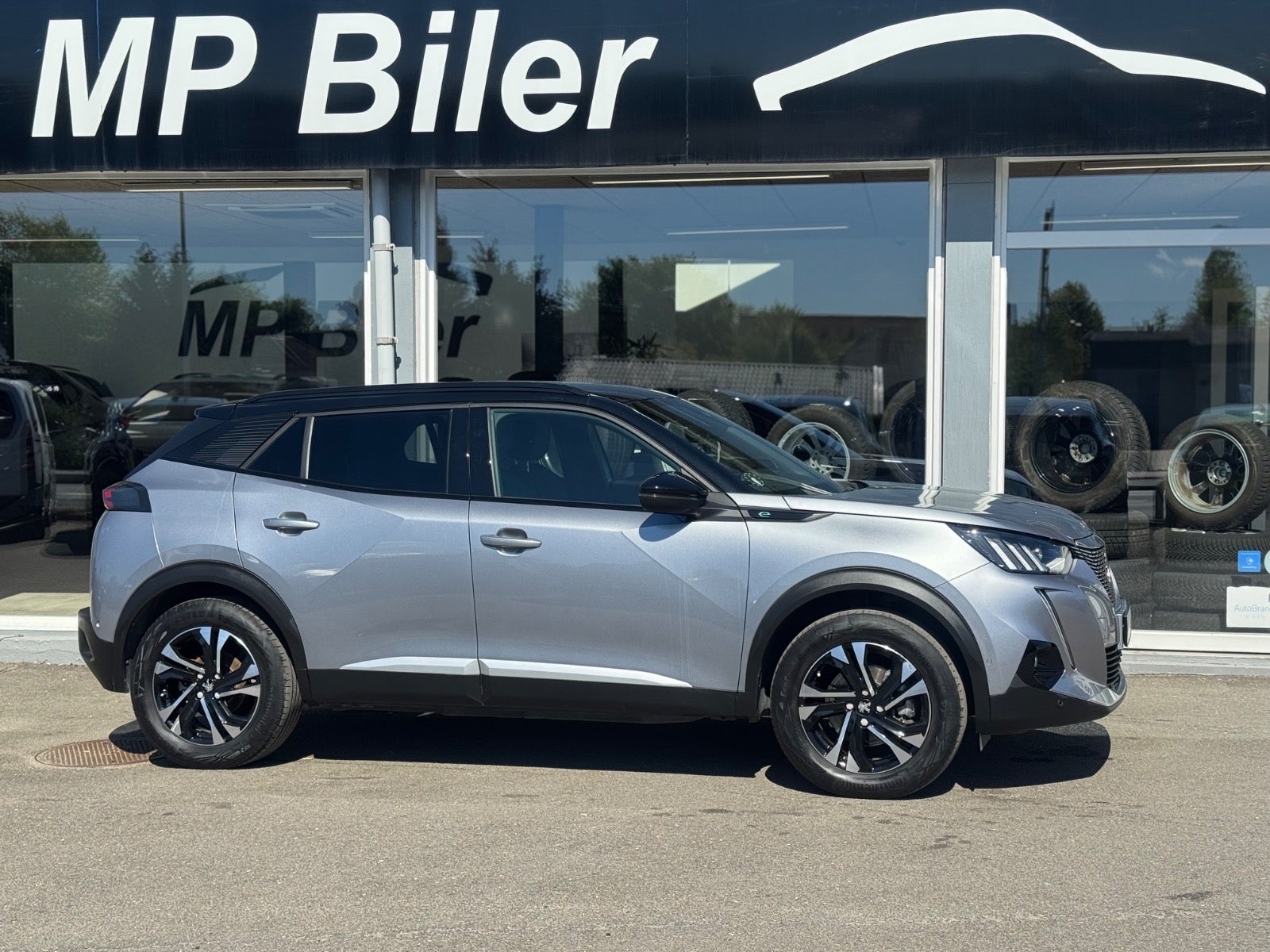 Billede af Peugeot e-2008 50 GT