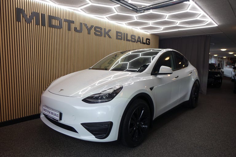 Tesla Model Y Long Range AWD
