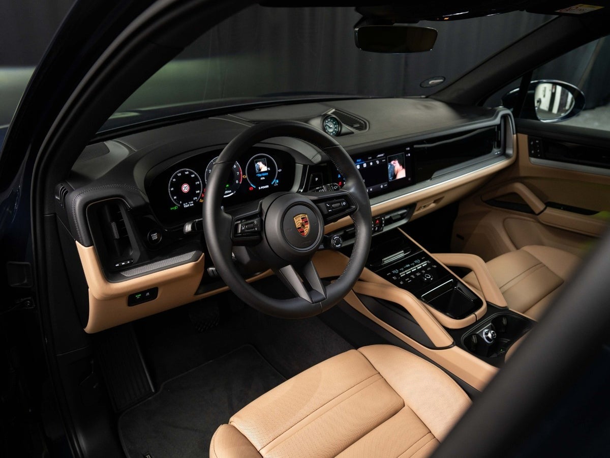 Gallery image 11 of 18