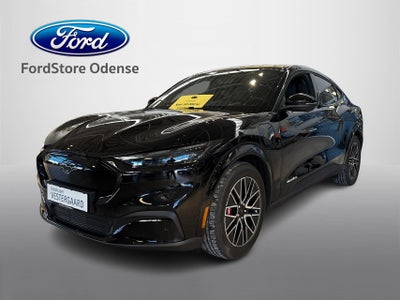 Ford Mustang Mach-E 88 Premium Extended Range AWD 5d