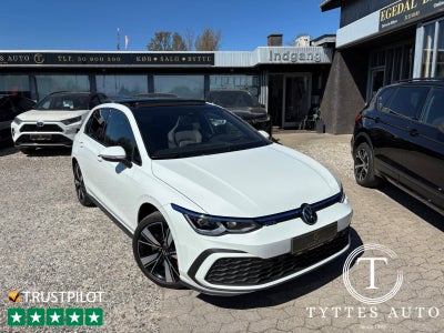VW Golf VIII 1,4 GTE DSG 5d
