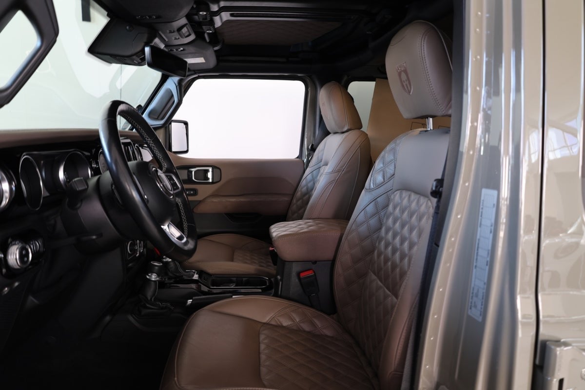 Jeep Wrangler Unlimited 2,0 T Brute Sky One aut. 4×4 4d - 12