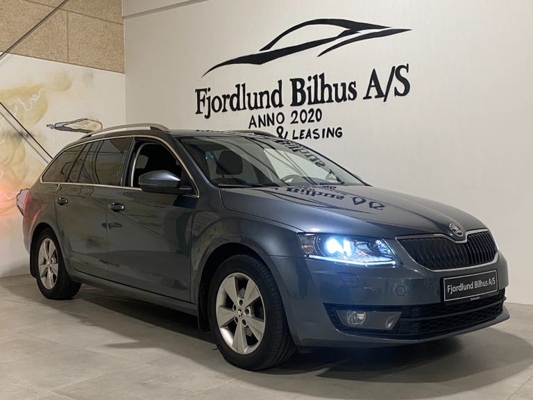 Skoda Octavia TDi 110 Style Combi DSG