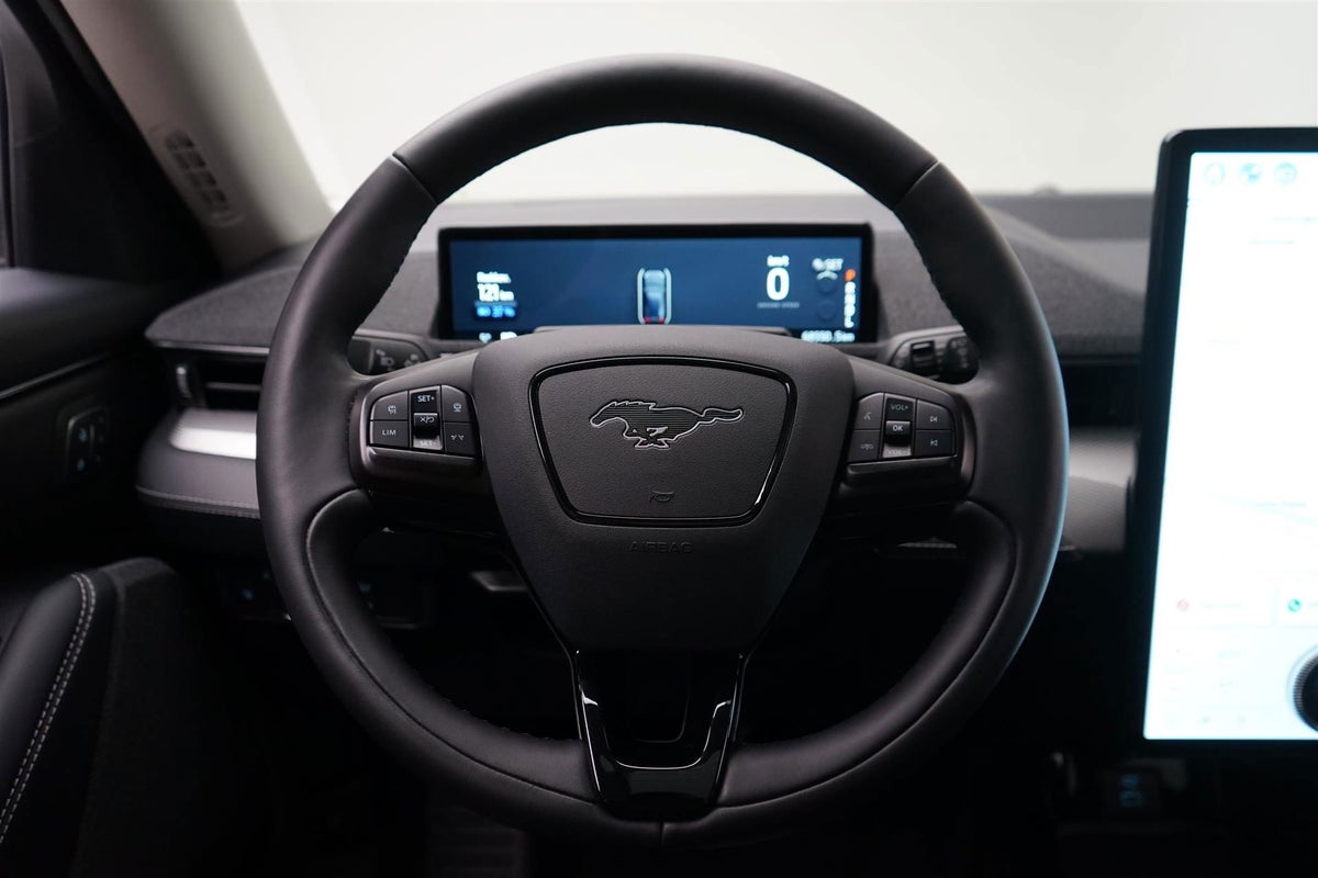 Ford Mustang Mach-E Standard Range billede 15
