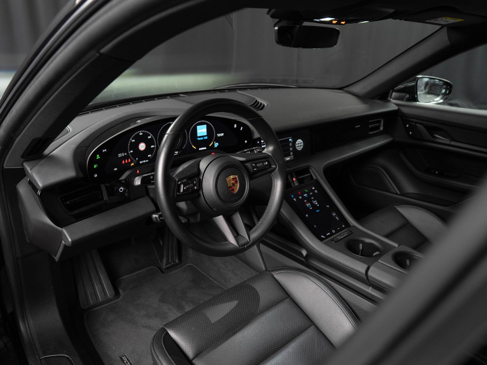 Gallery image 11 of 17