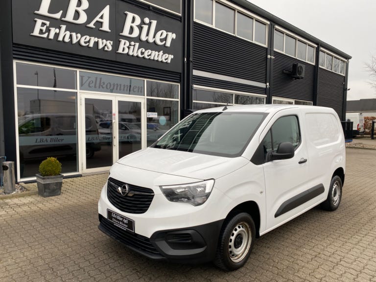 Opel Combo D 75 Essentia L1V1