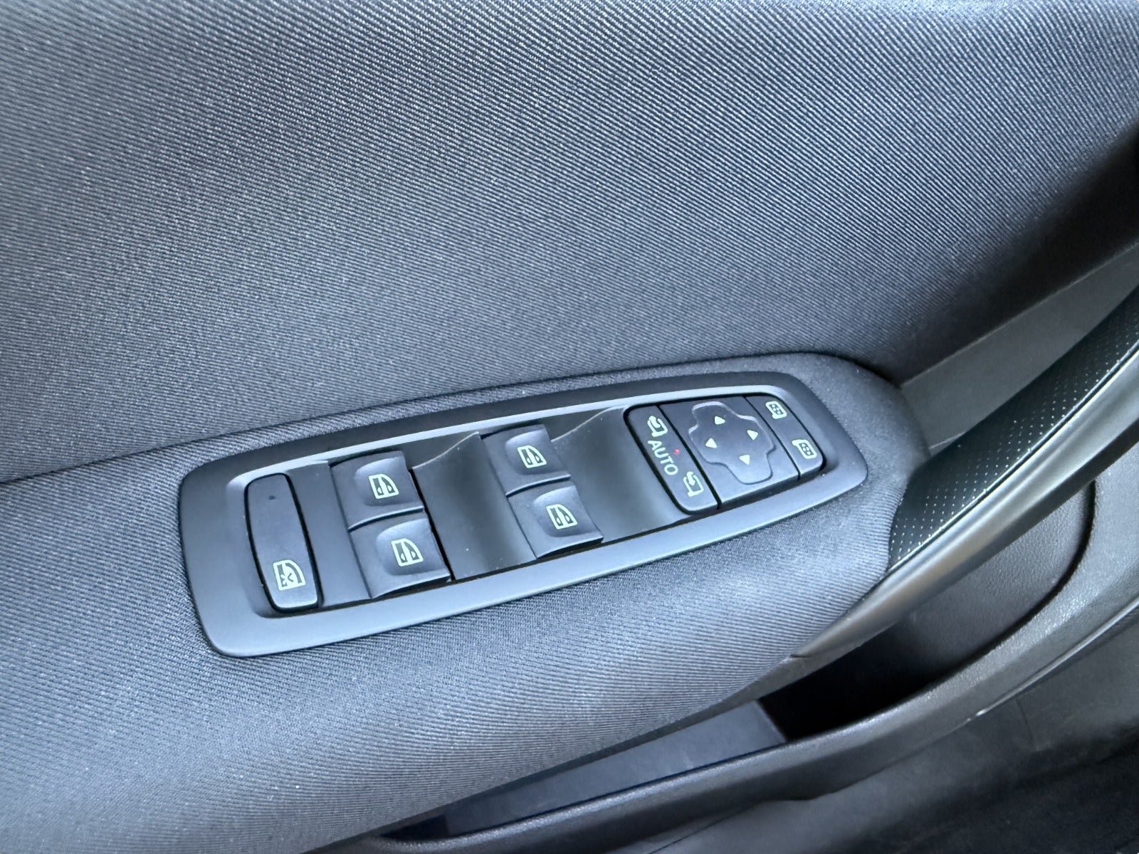 Billede af Renault Megane IV 1,2 TCe 130 Zen Sport Tourer EDC
