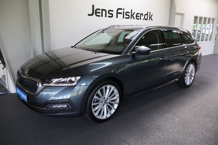 Skoda Octavia TSi iV Plus Combi DSG