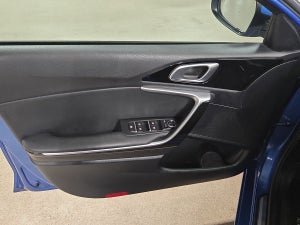 Kia Ceed PHEV Upgrade Intro SW DCT