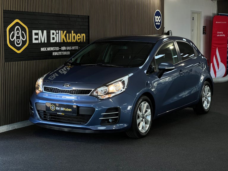 Kia Rio CVVT Premium