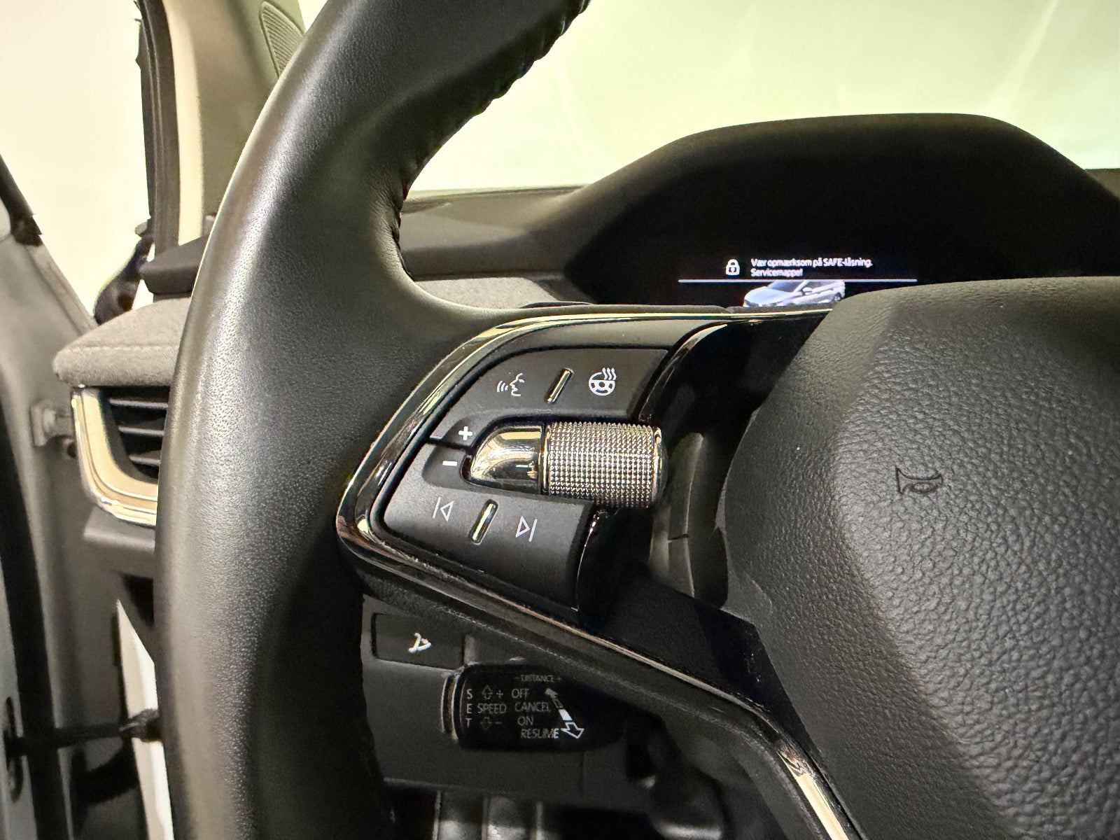 Skoda Enyaq iV Plus Loft