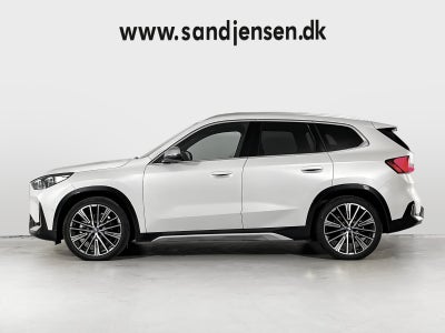 BMW iX1 xDrive30 X-Line