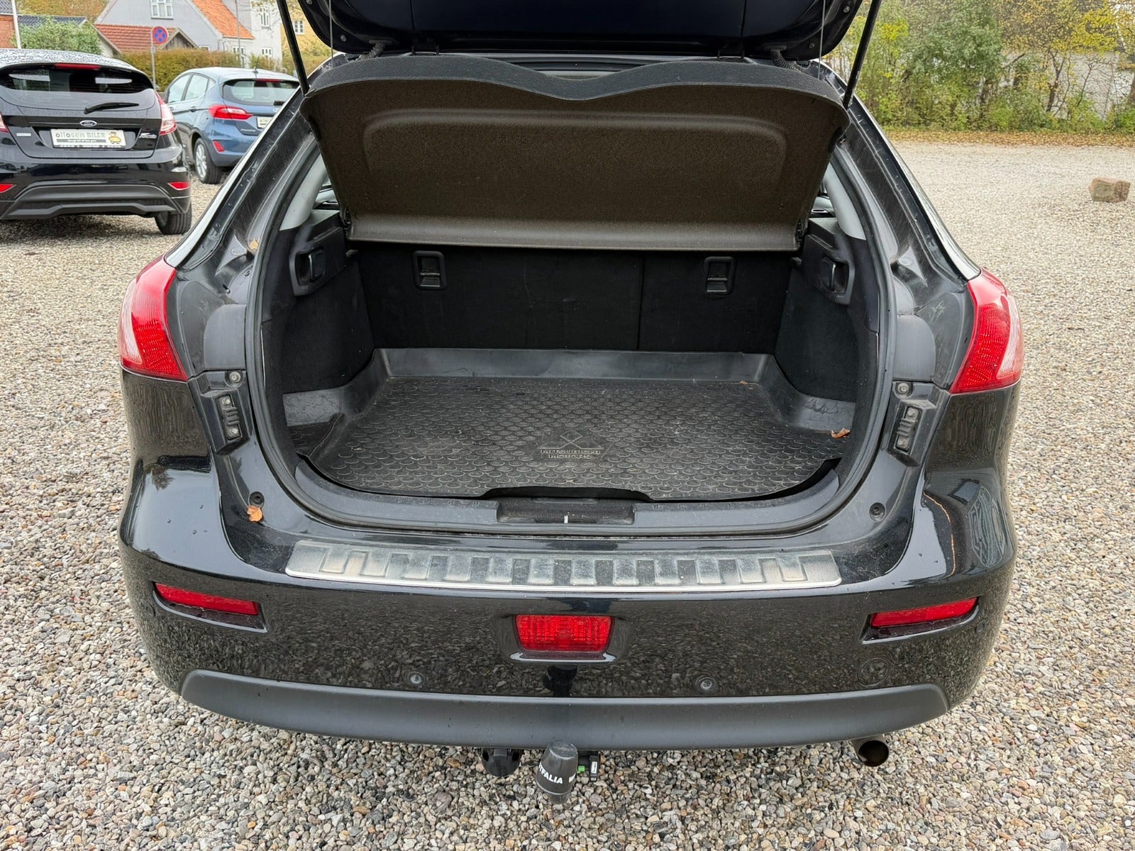 Mitsubishi Lancer Invite SportBack CVT