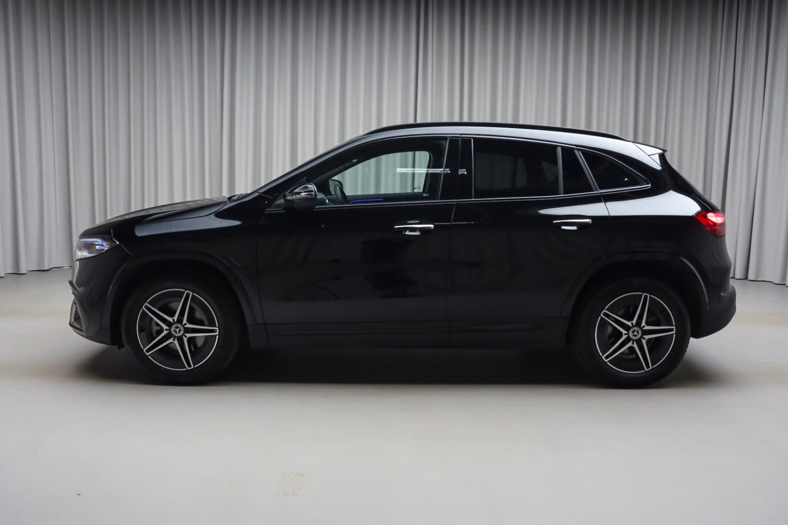 Mercedes-Benz EQA 250+ (6/8)
