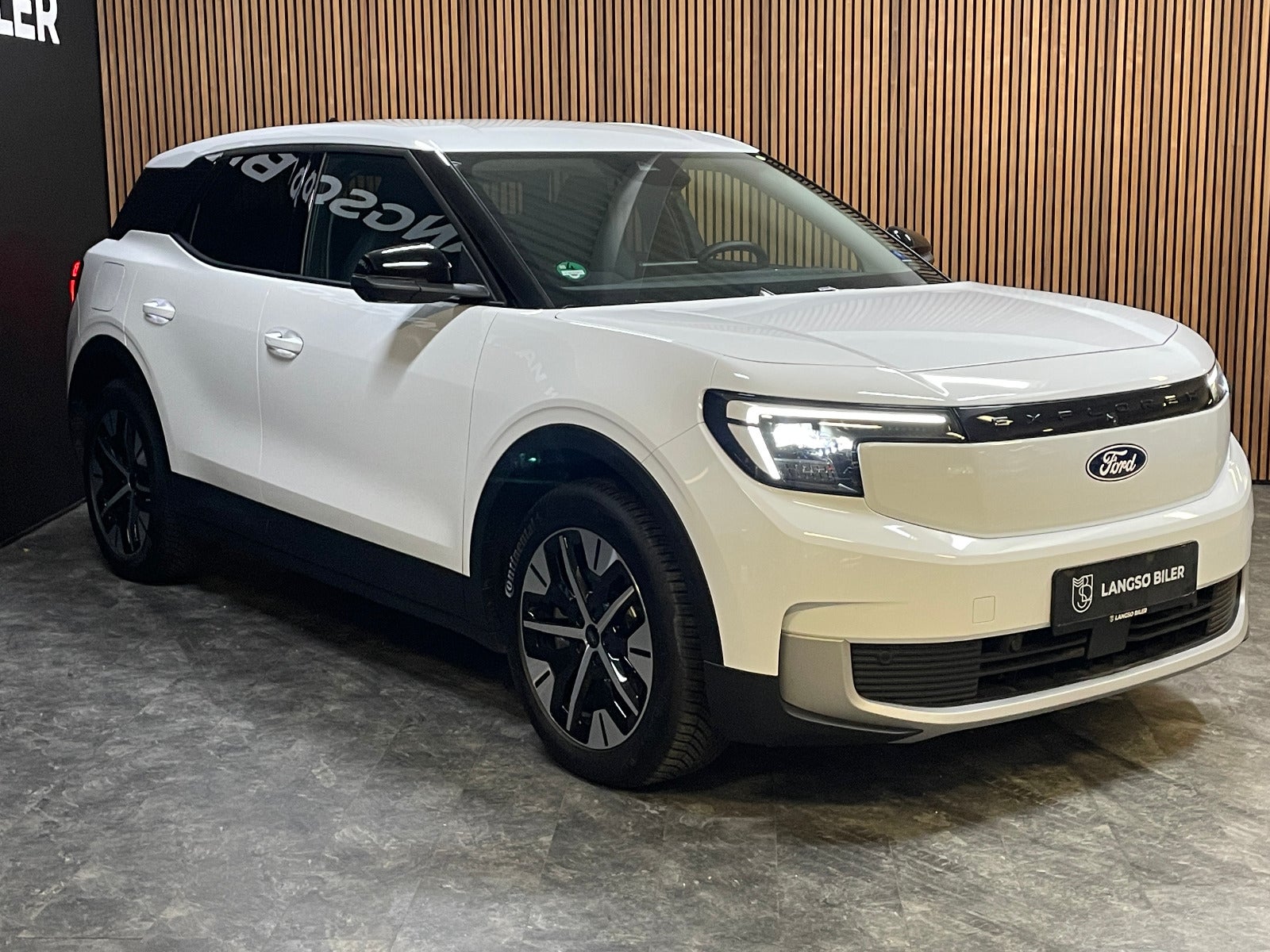 Billede af Ford Explorer 79 Select Extended Range