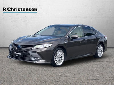 Toyota Camry 2,5 Hybrid H4 CVT 4d