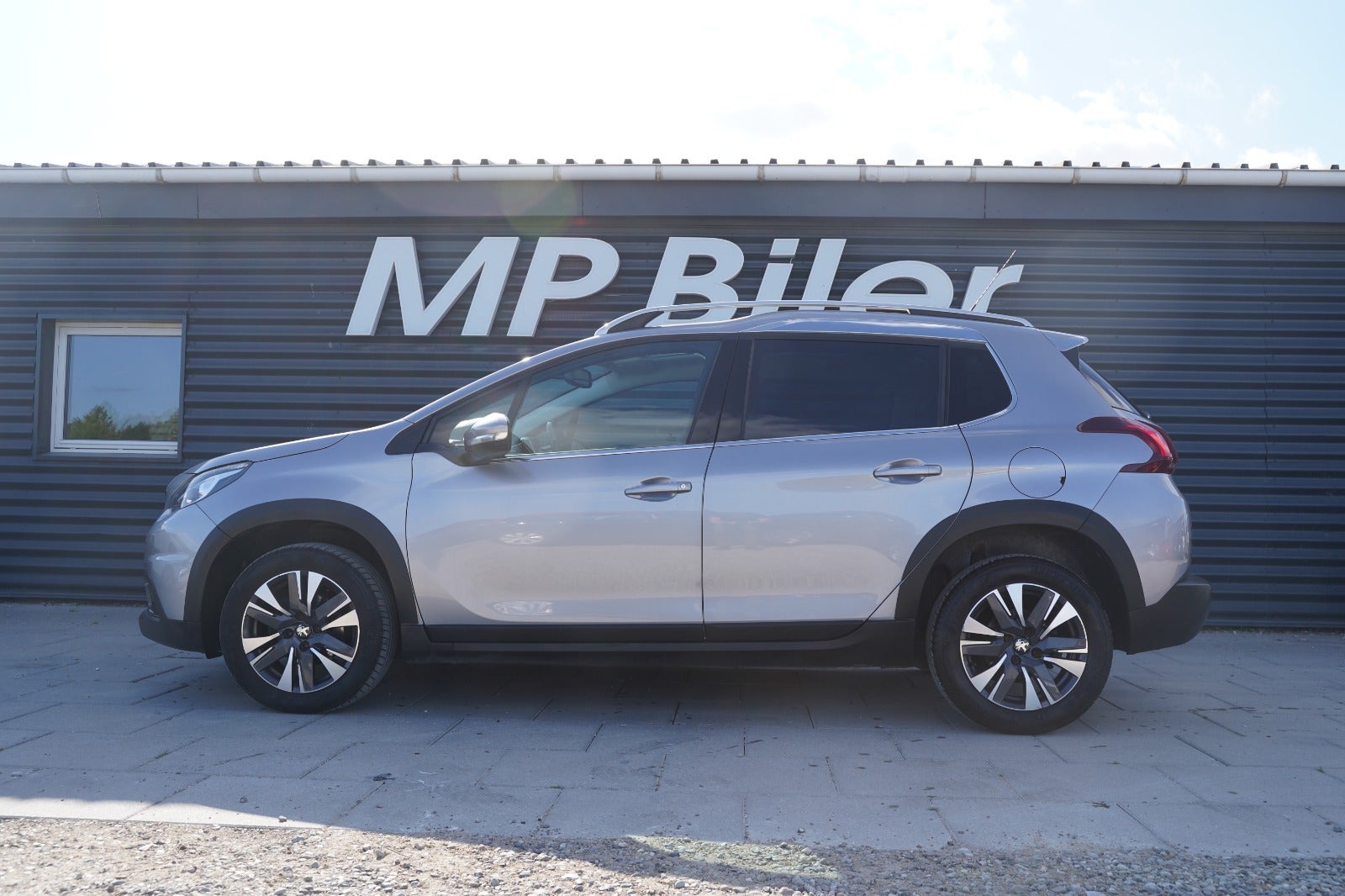Billede af Peugeot 2008 1,6 BlueHDi 100 Selection Sky