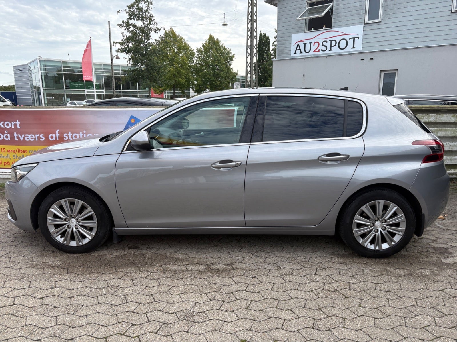 Peugeot 308 BlueHDi 120 Allure Sky