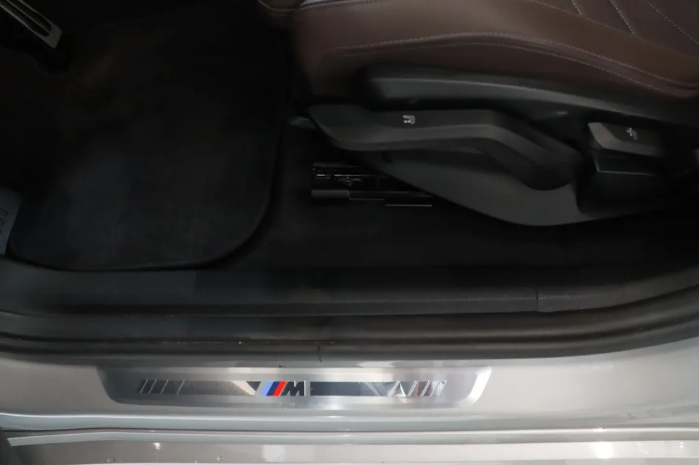 BMW iX1 xDrive30 M-Sport